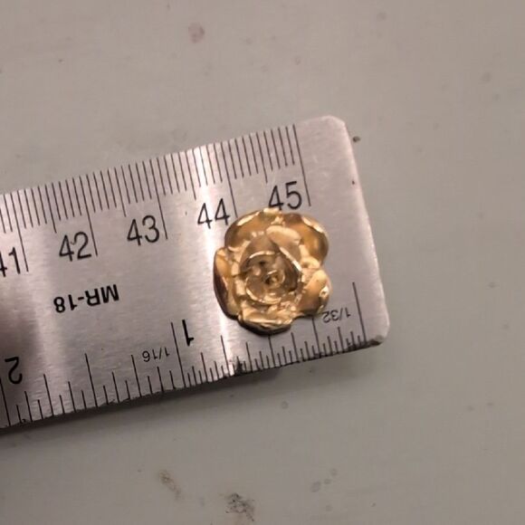 Susan Shaw Gold Rose Pierced Earrings From The Garden Collection - Picture 6 of 9